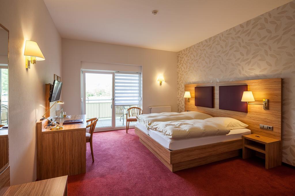 Hotel Pfaffenhofen Schwabenheim an der Selz Szoba fotó